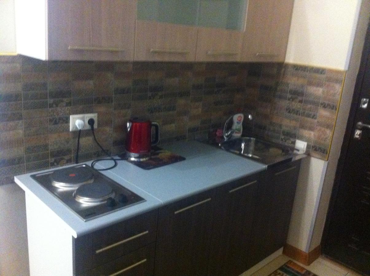 Vacation Home On Krasnomayakskaya 36 Sukhumi Esterno foto