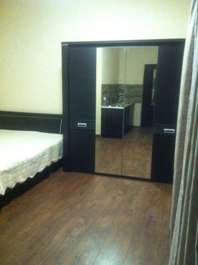 Vacation Home On Krasnomayakskaya 36 Sukhumi Esterno foto